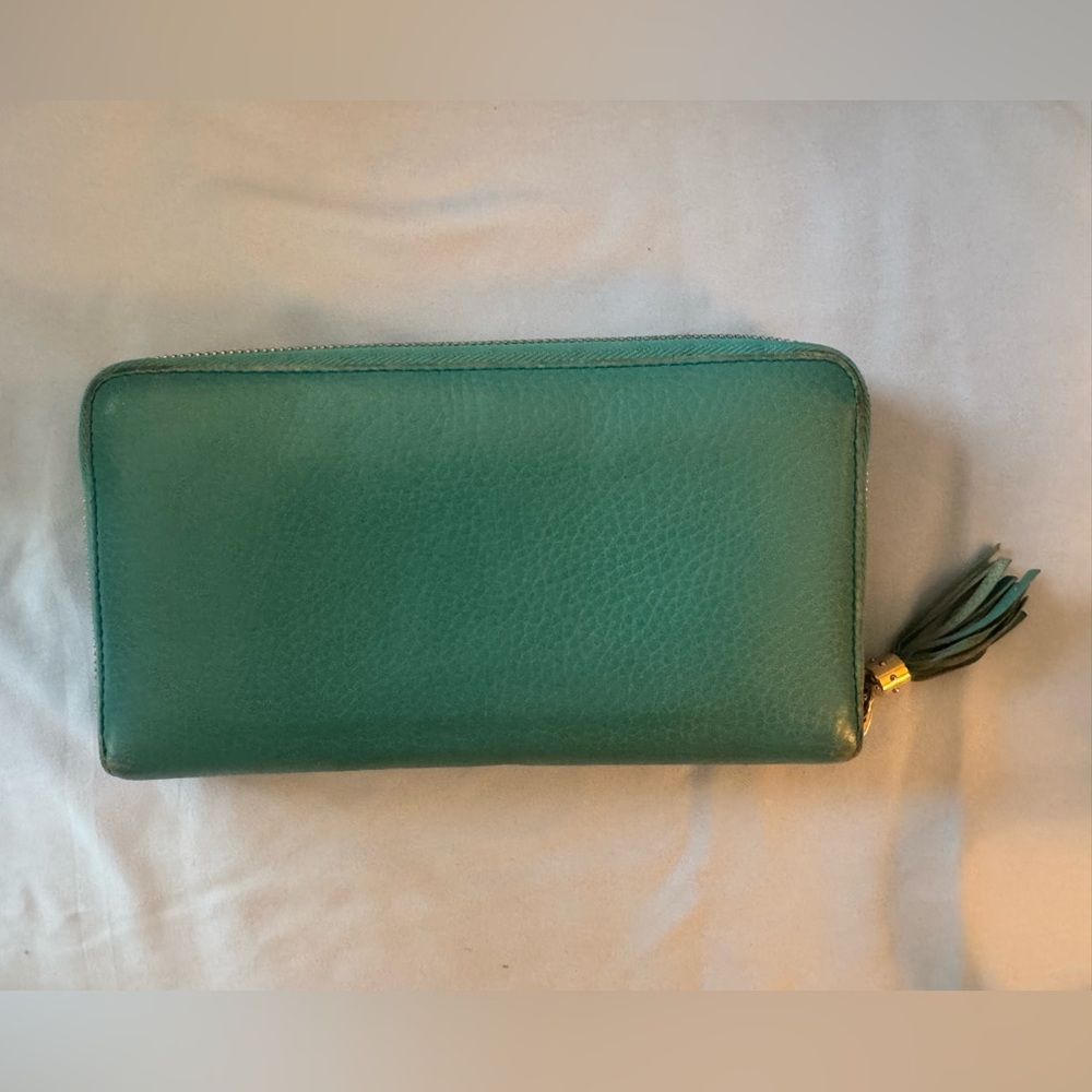 Gucci Turquoise Leather Zip Wallet - Picture 2 of 3